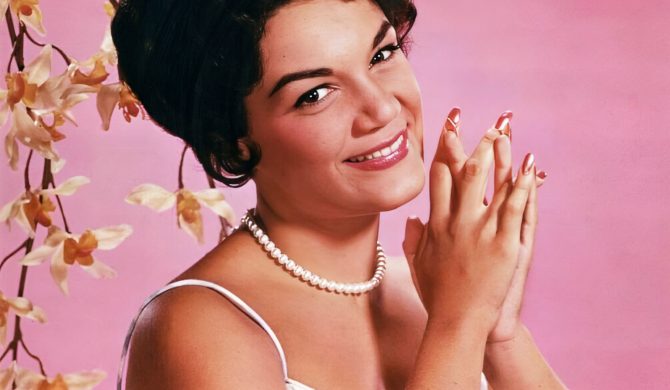 „Pretty Little Baby” Connie Francis podbija świat 63 lata po premierze