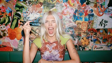 Po występie na błoniach PGE Narodowego Daria Zawiałow znika na długo