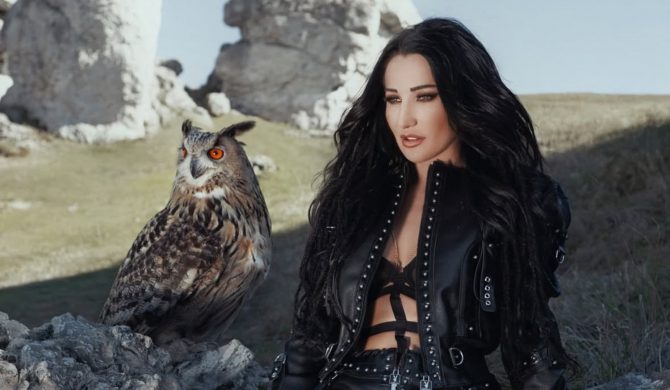 JLO kopiuje stylówkę nie tylko Dody ale także Steczkowskiej. Justyna raczej rozczarowana występem gwiazdy w Polsce