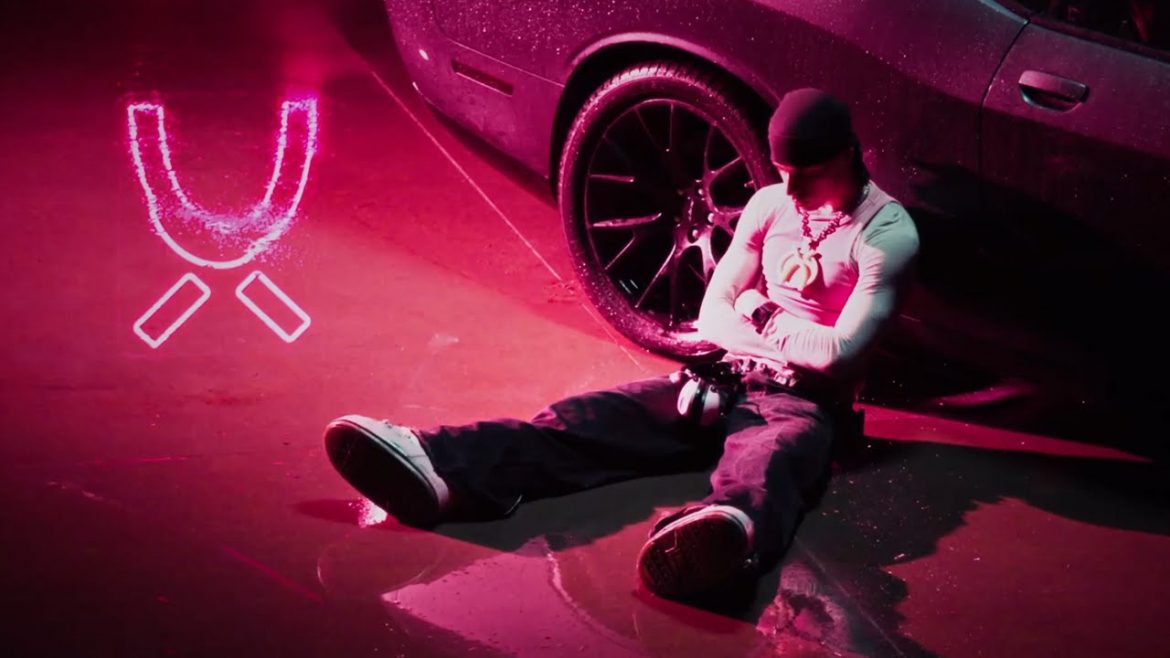 Kinny Zimmer atakuje Okiego?