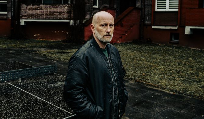 Małpa bez gości na nowej płycie „Święte słowa”. Raper twierdzi, że wszyscy zaproszeni mu odmówili