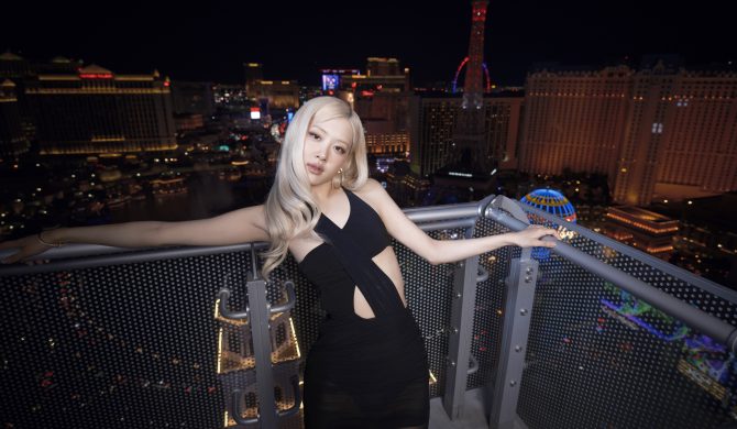 ROSÉ z BLACKPINK powraca z singlem „Messy” – utwór promuje film z Bradem Pittem