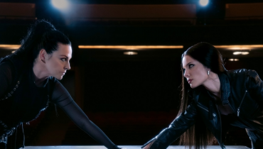 Halsey i Amy Lee z Evanescence z potężnym singlem „Hand That Feeds”