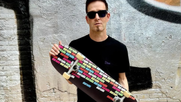 Cała Finlandia zagrała trance’owy przebój. Rozgłośnie radiowe, szkoły i centra handlowe połączyły siły