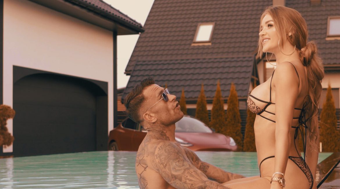 Arkadiusz Tańcula zdradził, ile zarabia na muzyce