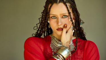 Karin Ann łamie serca i stereotypy w nowym singlu „i was never yours”