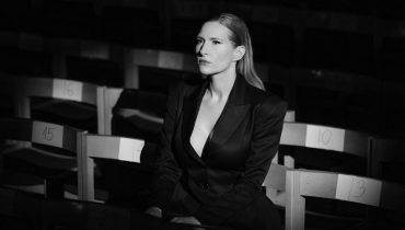 Maja Koman rozdarta między elektroniką a klasyką