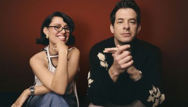 Mark Ronson i RAYE prezentują nowy singiel „Suzanne”