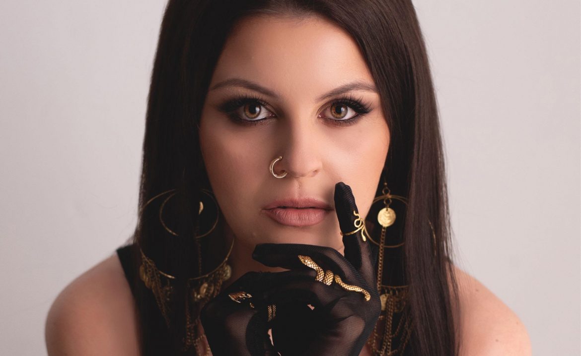 Patty prezentuje angielską wersję swojego emocjonalnego singla „(Zabiłeś tę miłość) Nie ma nas”