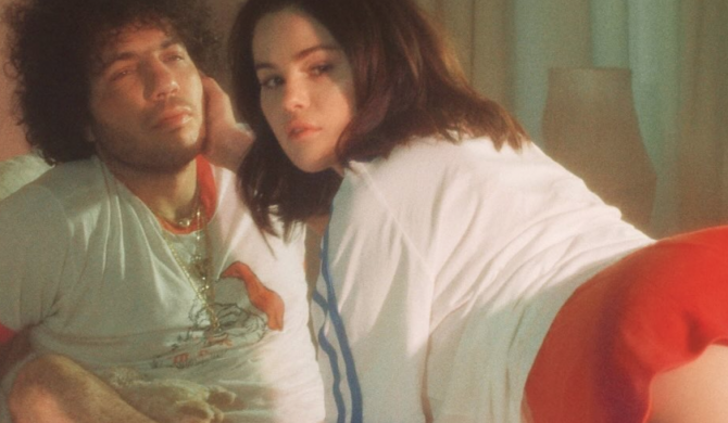 Selena Gomez wyznaje, że płakała po ślubie z Benny Blanco