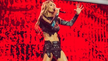 Wściekła Doda zrugała gości eventu, którzy zakłócali jej wywiad: „Ja pie*dolę, człowieku, co ty robisz?!”