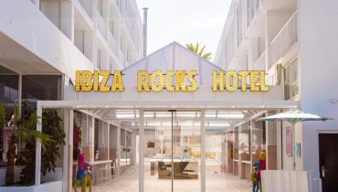 Ibiza Rocks zawiesza imprezy po tym, jak zginęła na nich dwójka turystów