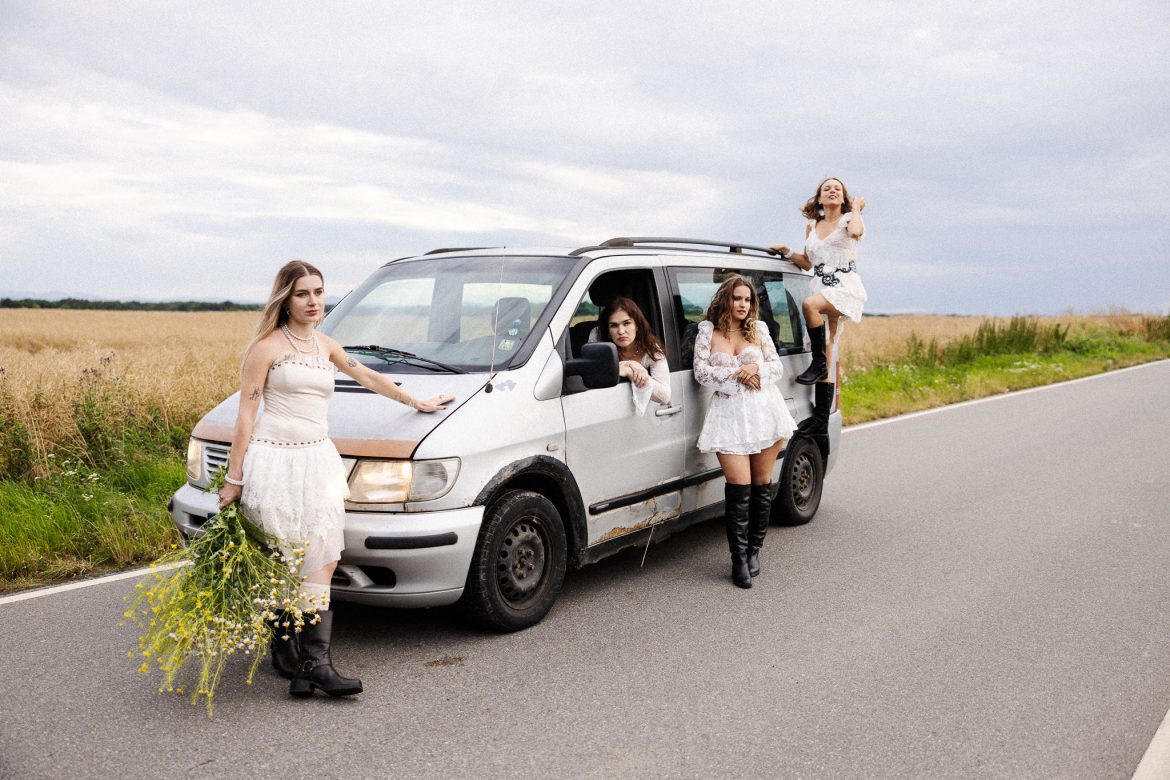 Lor prezentują singiel „mario”