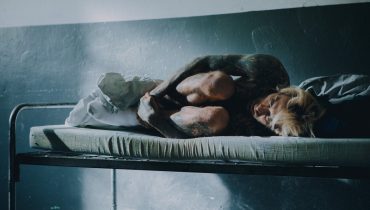 Canal+ ujawnia plakat i datę premiery filmu „Północ / Południe” z Quebonafide