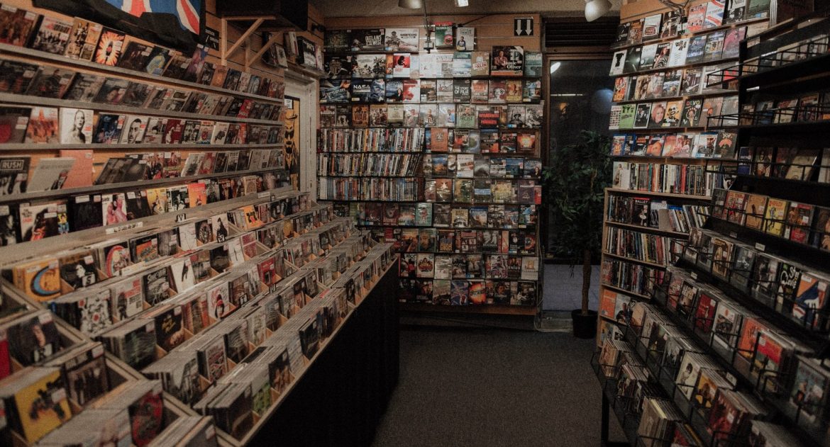 OLiS: tylko dwie nowości w czołowej dziesiątce. Jak radzi sobie nowy album Quebo?