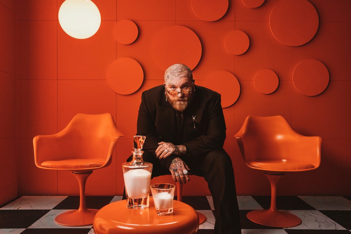 Teddy Swims tworzy historię. „Lose Control” pierwszym utworem, który utrzymał się 100 tygodnia na liście Billboard Hot 100