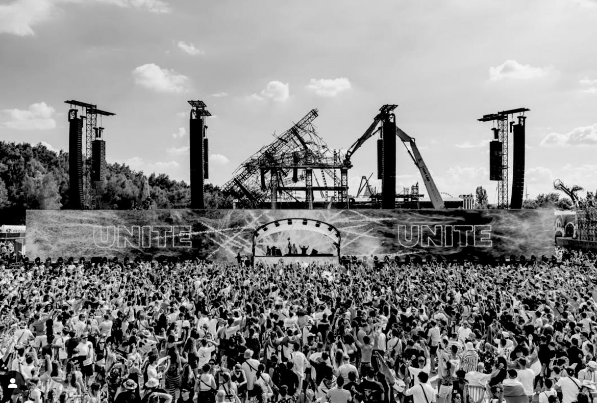 Tragedia na Tomorrowland. Zmarła 35-letnia uczestniczna imprezy