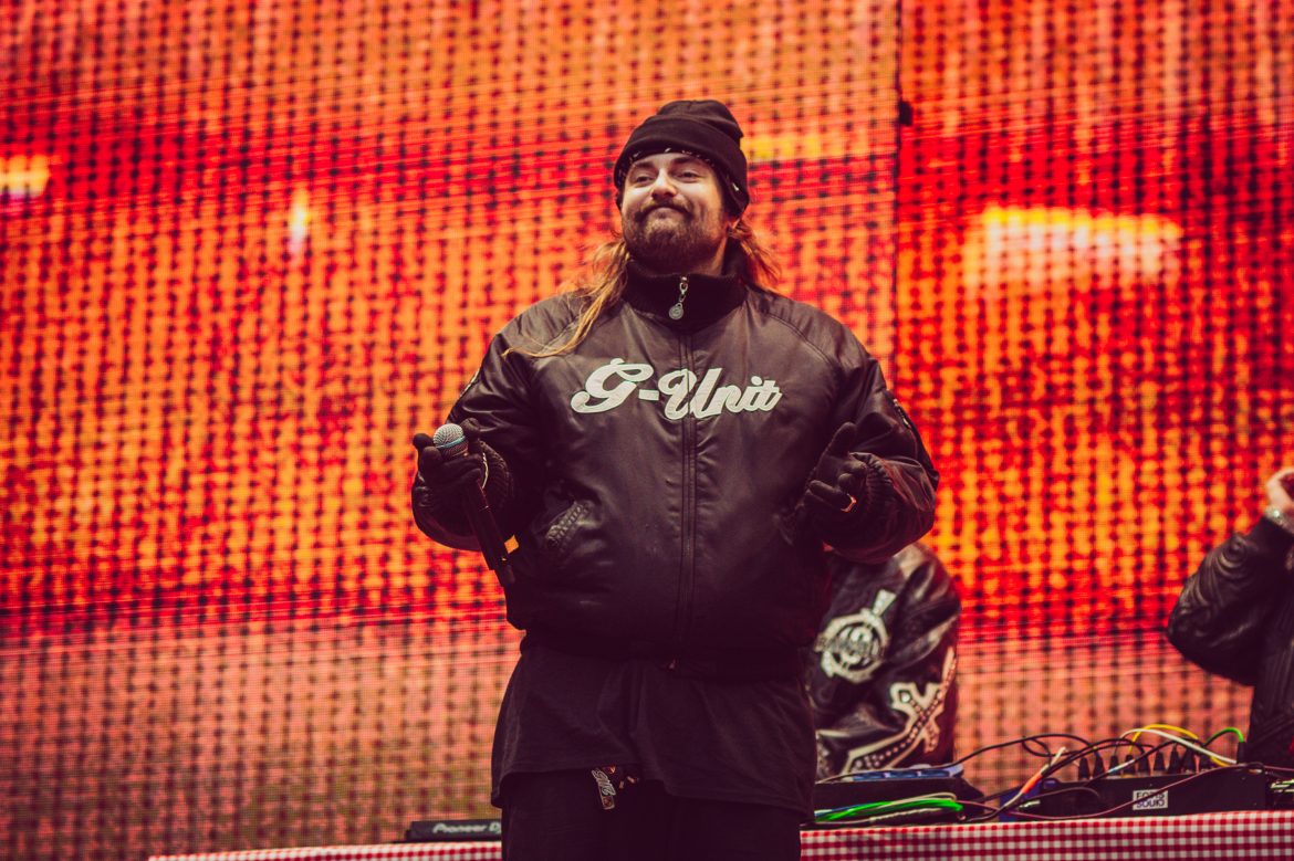 Bedoes zaprosił na scenę PGE Narodowego zespół grający akustyczne covery jego piosenek