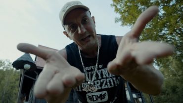 Bosski odpalił się na Bedoesa i 2115