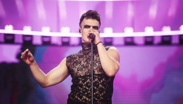 Dlaczego syn Krzysztofa Cugowskiego nie używa nazwiska swojego ojca? Chris tłumaczy swój dlaczego występuję pod pseudonimem