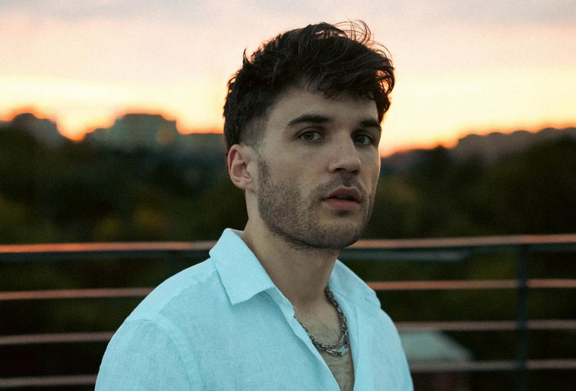 Filipek oferuje Mesowi, Tedemu, Winiemu i Eripe napisanie dissów. Tomb reaguje: „U mnie drożej, ale lepiej”