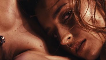 Julia Wieniawa z nowym singlem „Nie będziemy tęsknić”. Premiera płyty „Światłocienie” już we wrześniu