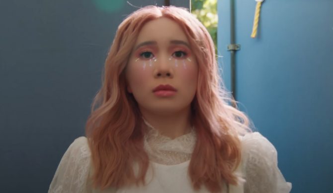 Młoda raperka robi karierę na niebieskiej platformie. Jej zdaniem każda kobieta po 25. roku życia powinna tak zarabiać