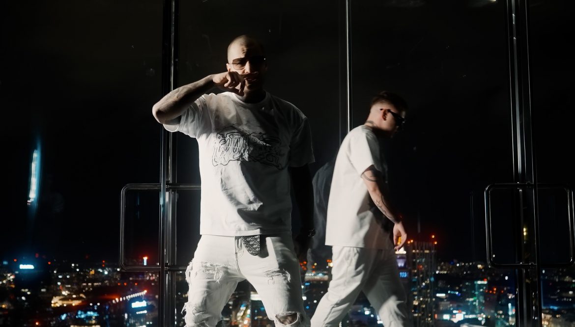 Chłopiec z White Widow zaskakuje. Nowy numer z Maciasem zapowiada jego maxi singiel