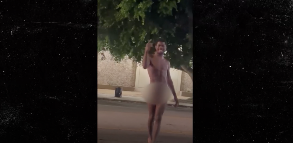 Do sieci trafiło nagranie z totalnie nagim Lil Nas X spacerującym po ulicach Los Angeles