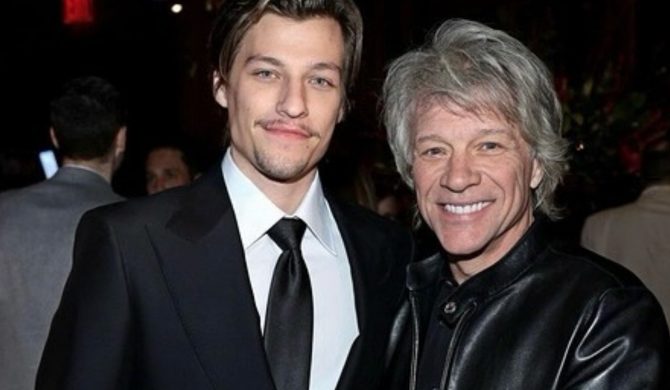 Jon Bon Jovi komentuje wczesny ślub swojego syna z gwiazdą serialu Netflixa. Para od razu adoptowała córeczkę