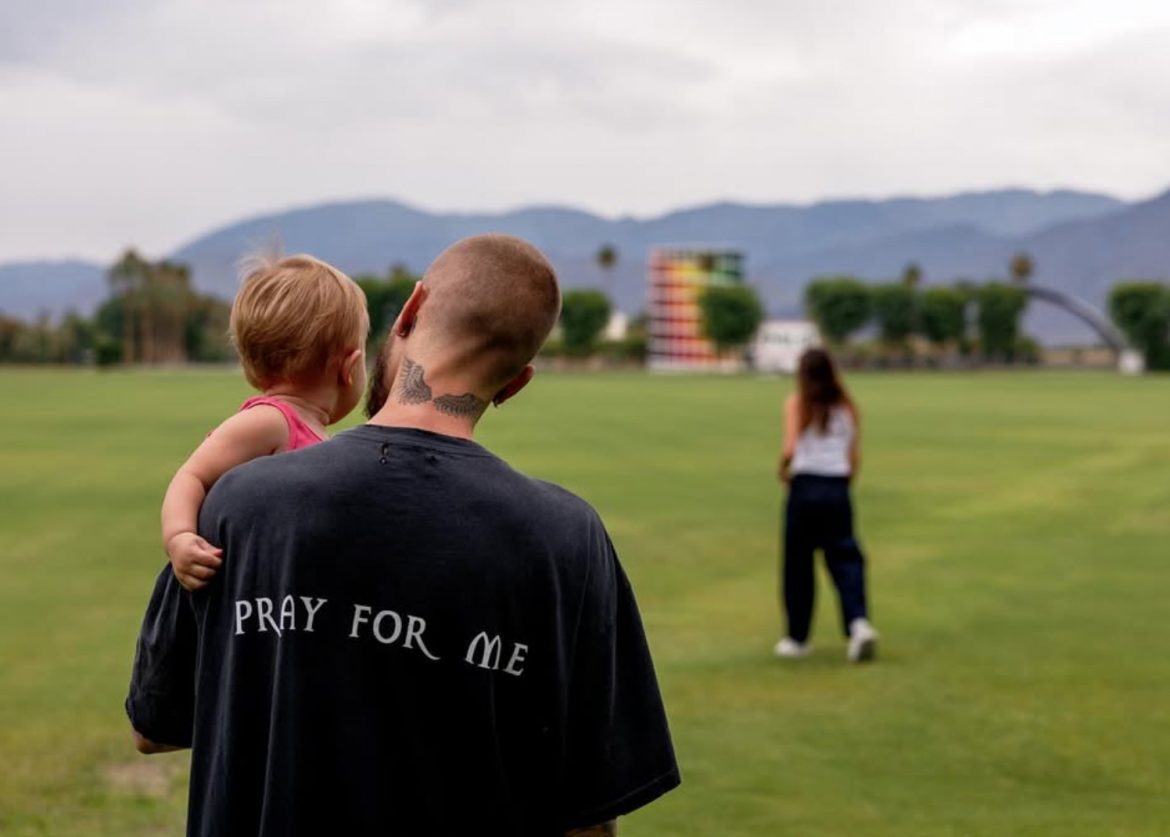 Matka Justina Biebera opublikowała modlitwę za syna. „Duchu Święty, otocz go prawdą, światłem i ochroną”