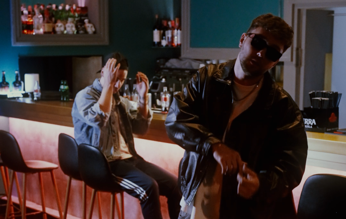 Plus i Sztoss z singlem „Adres”