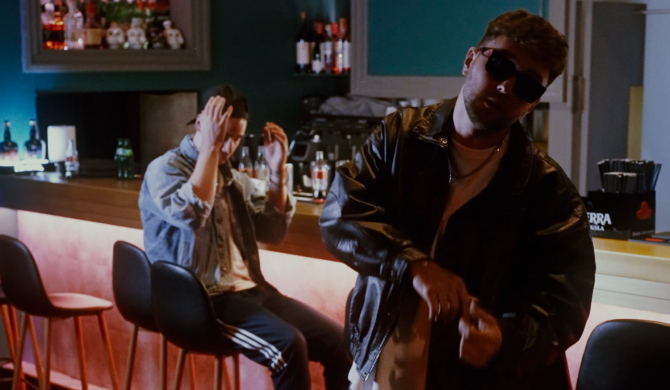 Plus i Sztoss z singlem „Adres”