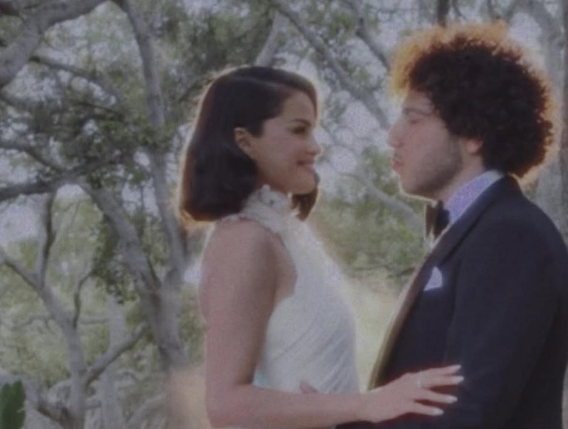 Selena Gomez i Benny Blanco wzięli ślub. Piosenkarka pokazała zdjęcia i filmy z ceremonii