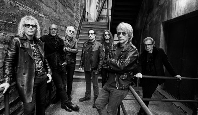 Bon Jovi współpracuje z Robbie Williamsem przy nowej wersji „We Made It Look Easy”