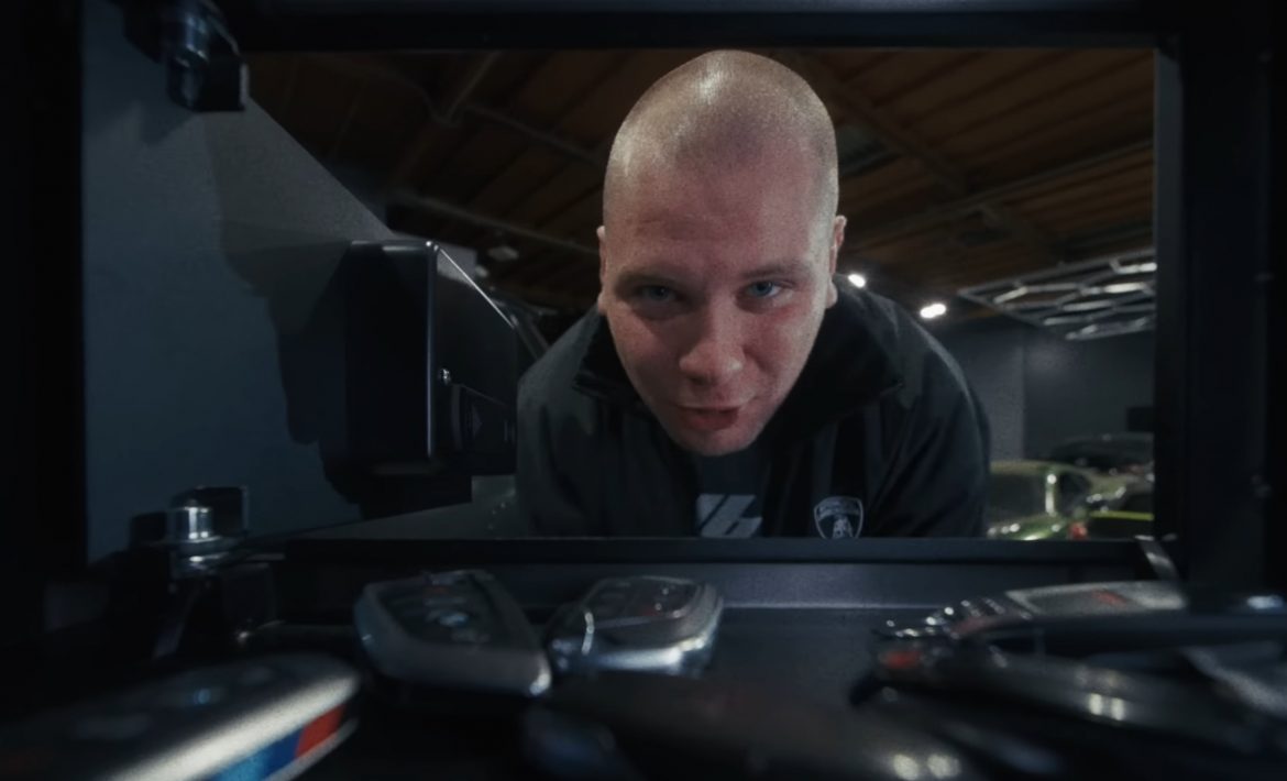 Budda wypuścił „Maybacha”. „Jak mnie zawiodłeś to karma powróci i jeszcze cię tu dopier**li”