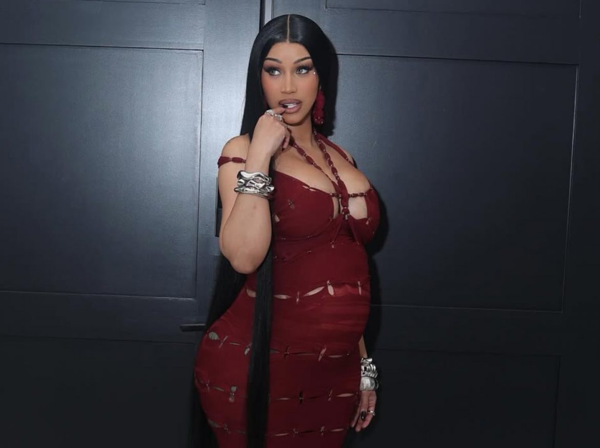 Cardi B tłumaczy, dlaczego wciąż chodzi do klubów mimo ciąży