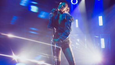 Julia Wieniawa lepsza od sanah i Maty. „Światłocienie” debiutują na szczycie Olisu