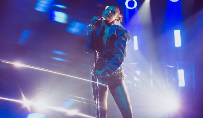 Julia Wieniawa lepsza od sanah i Maty. „Światłocienie” debiutują na szczycie Olisu