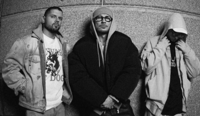 Mata w kawałku z Pezeta i Kazem Bałaganem: „Już nie raz celowałem sobie bez powodu w głowę”