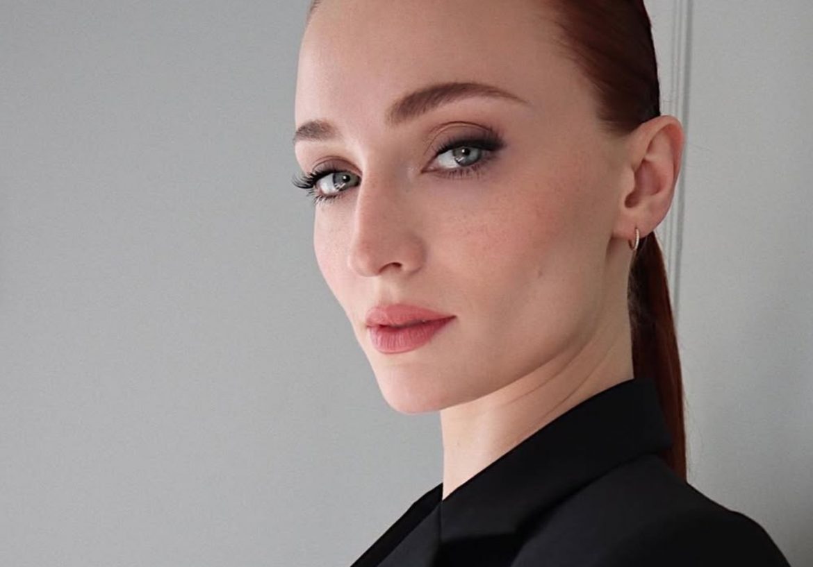 Wokalista Coldplay ma nową dziewczynę. To była żona Joe Jonasa i aktorka znana z „Gry o tron”