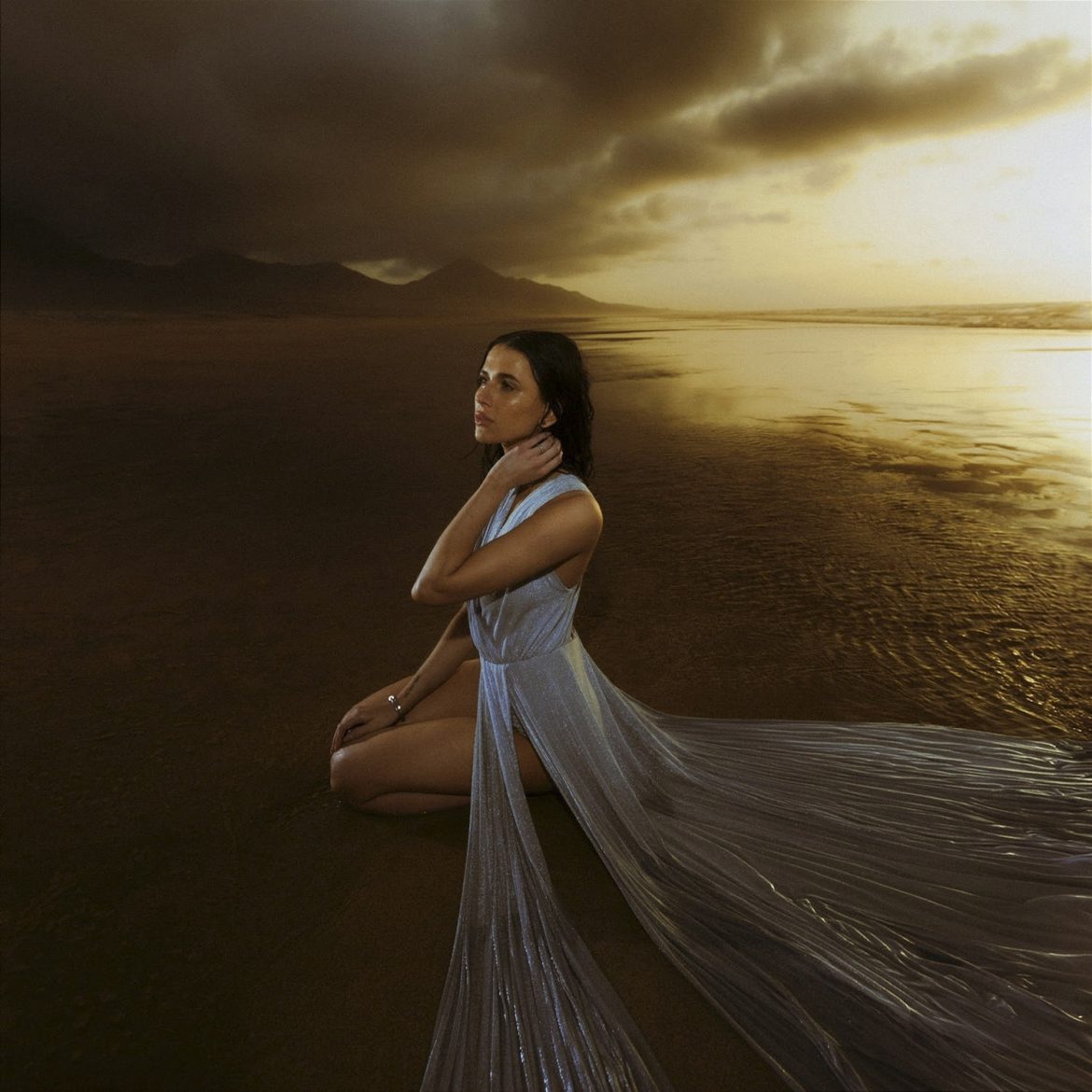 Roxie prezentuje singiel „Codzienność (Pamiętaj Nas)”. To poruszająca opowieść o końcu miłości