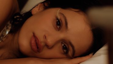 Rosalía śpiewa w 13 językach na nowym albumie „LUX”