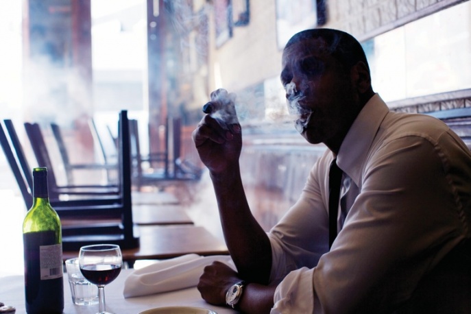 Rihanna będzie promowała kluby ze striptizem?