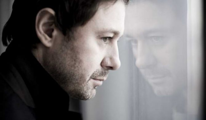 OLIS – Depeche Mode poza podium