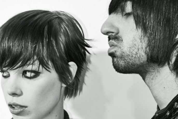 Crystal Castles w Stodole