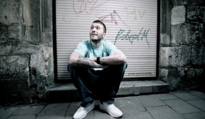 Robert M ma pierwszy klip do numeru z krążka Taxi