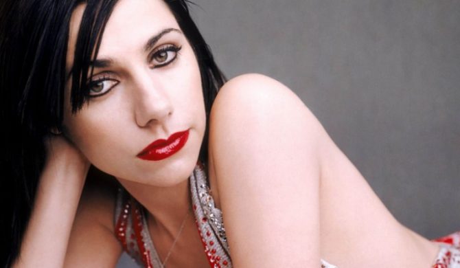 PJ Harvey pokazuje tracklistę