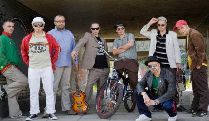 PEPSI ROCKS! presents Vavamuffin