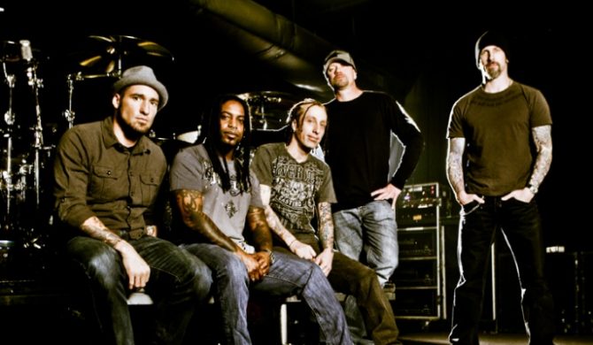 Sevendust przed Disturbed